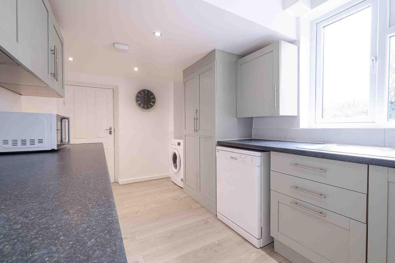 Villa London Rd à Reading Extérieur photo